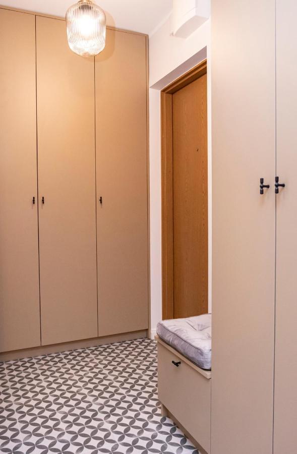 Apartament Przy Metrze Wierzbno Z Nuta Vintage Warsaw Exterior photo